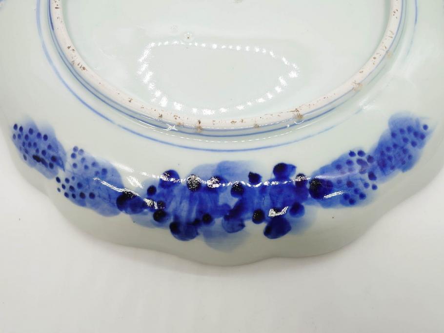 明治期　伊万里　染付　輪花型　約38cm　1尺2寸　丹念に絵付けされた花鳥や海老の図が見事な大皿(尺皿、陶器、エビ、海老、えび、風景、花鳥図、山水図、和食器、和皿、一尺二寸)(R-078890)