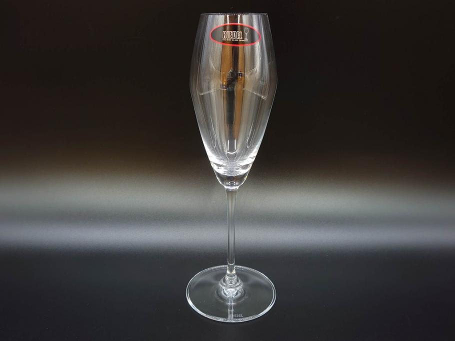 未使用品　オーストリア　RIEDEL(リーデル)　ヴィノム　エクストリーム　美しいフォルムが気品漂うグラス4客セット(シャンパーニュ、箱付き)(R-073038)