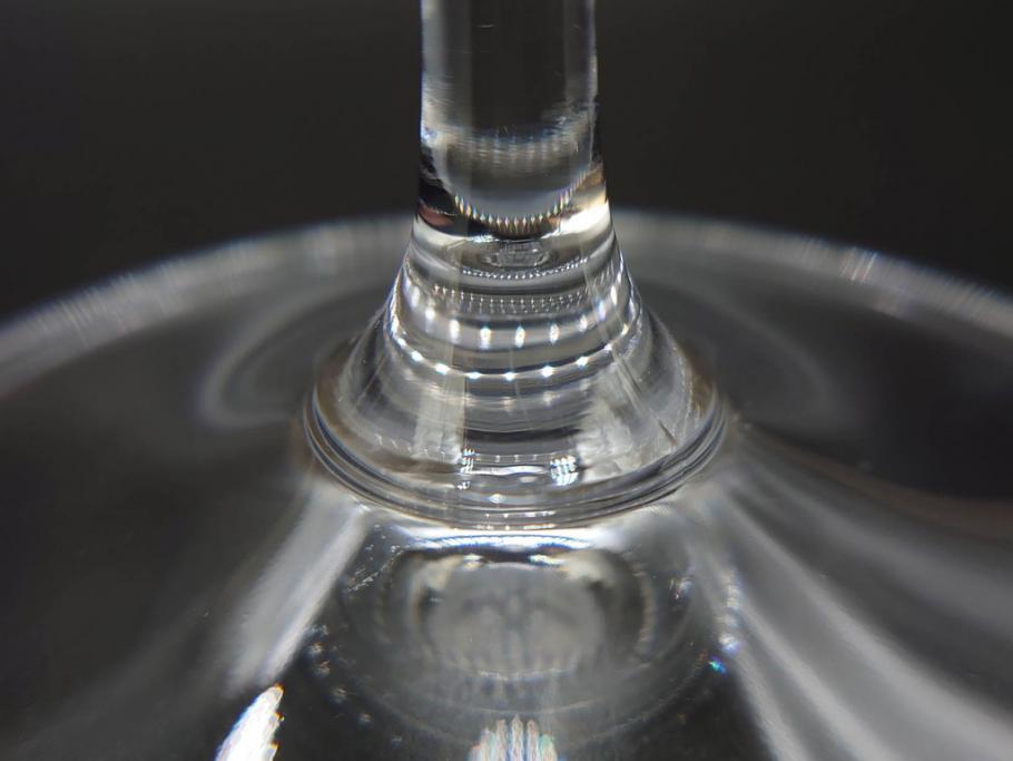 未使用品　オーストリア　RIEDEL(リーデル)　ヴィノム　エクストリーム　美しいフォルムが気品漂うグラス4客セット(シャンパーニュ、箱付き)(R-073038)