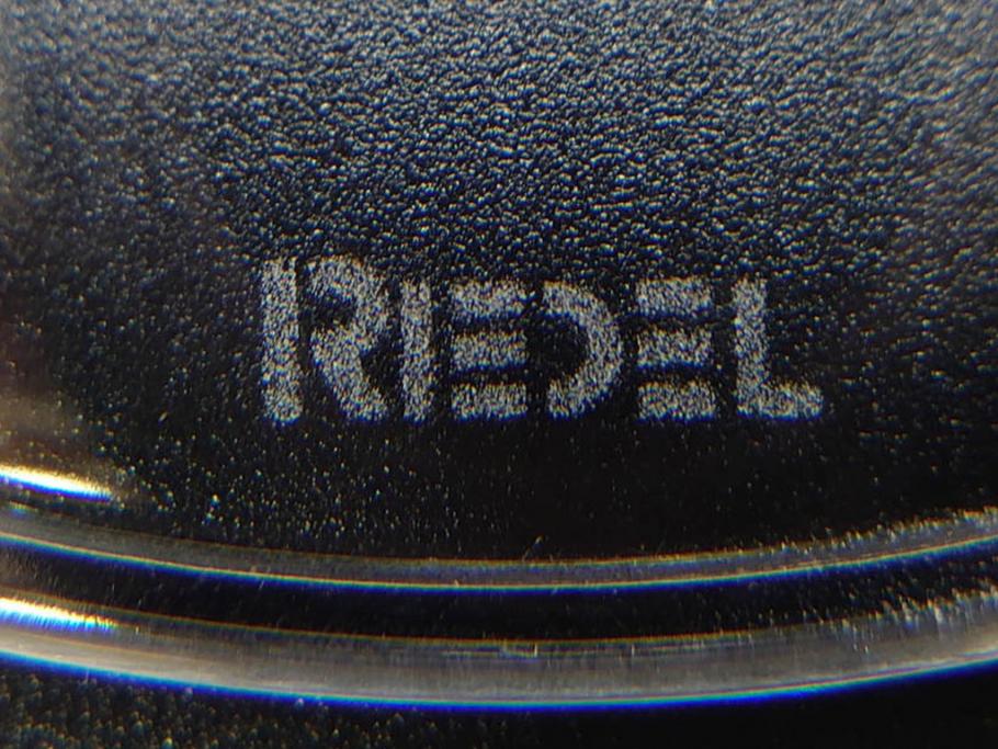 未使用品　オーストリア　RIEDEL(リーデル)　ヴィノム　エクストリーム　美しいフォルムが気品漂うグラス4客セット(シャンパーニュ、箱付き)(R-073038)