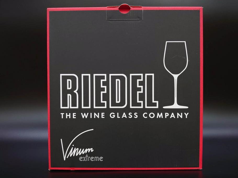 未使用品　オーストリア　RIEDEL(リーデル)　ヴィノム　エクストリーム　美しいフォルムが気品漂うグラス4客セット(シャンパーニュ、箱付き)(R-073038)