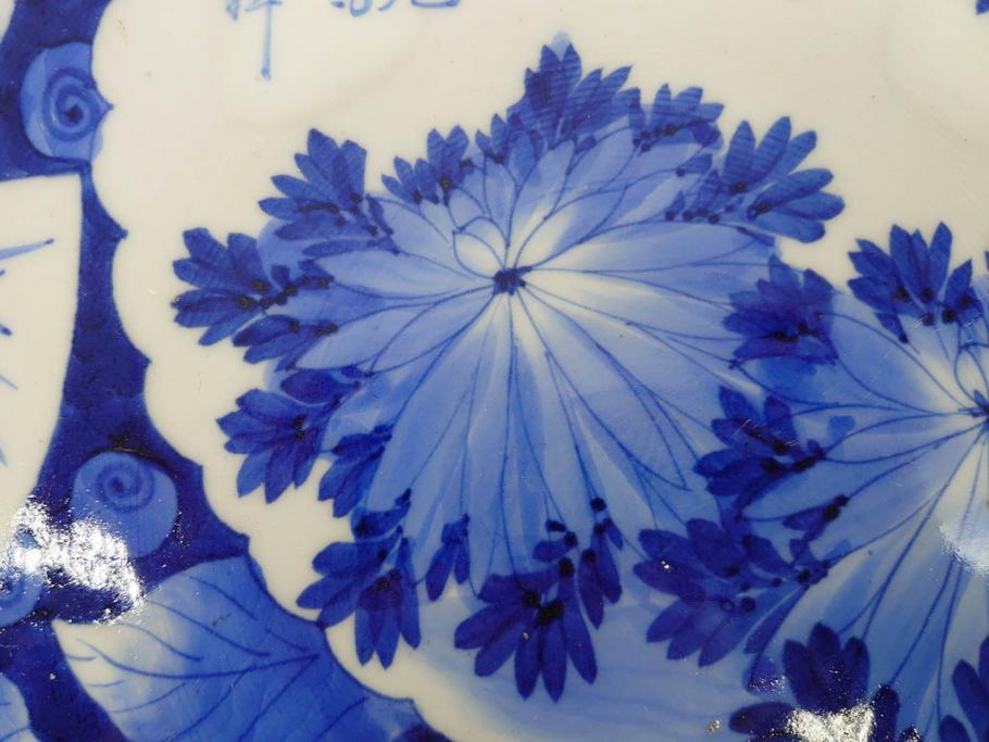 明治期　伊万里　染付　窓絵　約40cm　1尺3寸　草花文が美しい大皿(菊?、陶器、尺皿、風景、和食器、和皿、一尺三寸)(R-078891)　