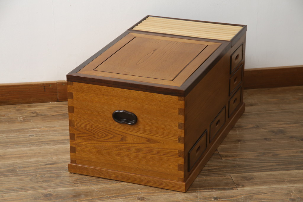 中古　美品　ニレ材　温かみのある木の色味と木目が美しい長火鉢(囲炉裏、木製火鉢)(R-074641)