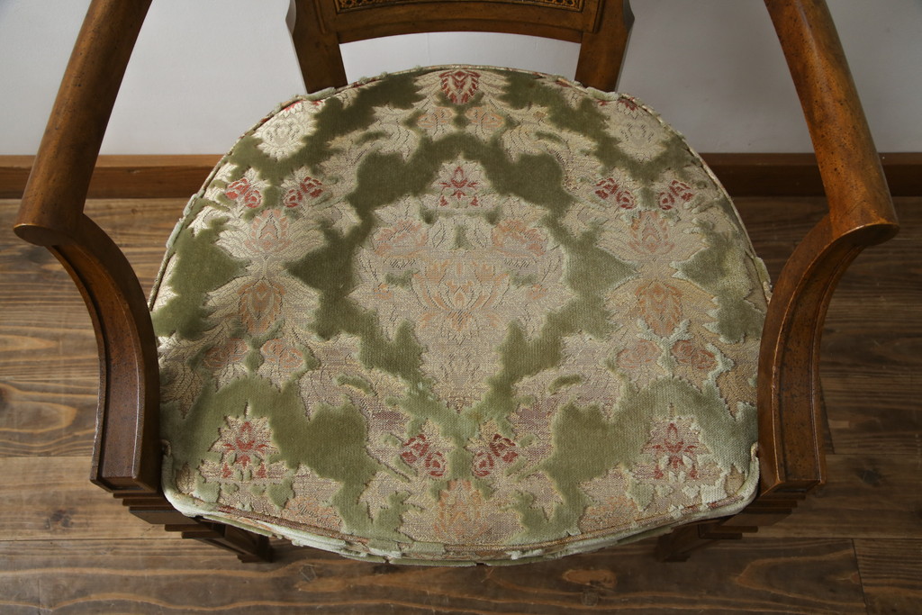 中古　DREXEL HERITAGE(ドレクセルヘリテイジ)　Cameo Classics(キャメオクラシックス)　格調高い雰囲気が魅力のマホガニー製アームチェア(イス、椅子、ダイニングチェア)(定価約35万円)(R-060877)
