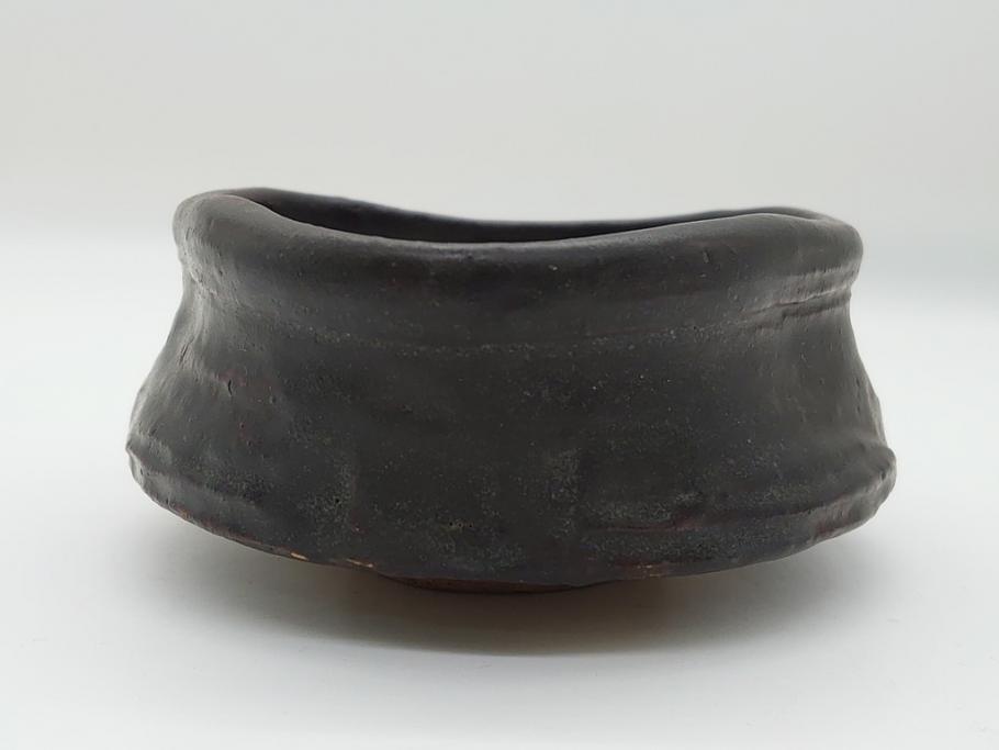 豪奢な 時代物 4.6寸皿 約14cm シックで落ち着いた色味の瀬戸黒茶碗(共 茶碗