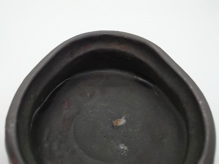 時代物 4.6寸皿 約14cm シックで落ち着いた色味の瀬戸黒茶碗(共