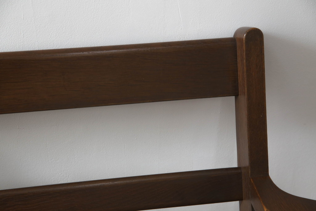 北欧家具　デンマークビンテージ　GETAMA(ゲタマ)　Hans J Wegner(ハンス・J・ウェグナー)　GE290　くつろぎの空間を演出するアーム付き3人掛けソファ(3P、三人掛け、アームソファ、トリプルソファ、3シーター、北欧、ヴィンテージ)(R-068269)