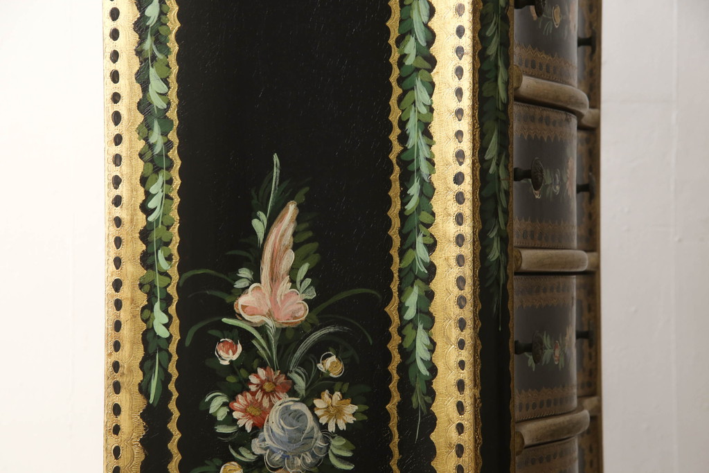 中古　希少　イタリア高級輸入家具　繊細な色使いで描かれた花の絵が美しいランジェリーチェスト(縦型チェスト、引き出し)(R-054439)