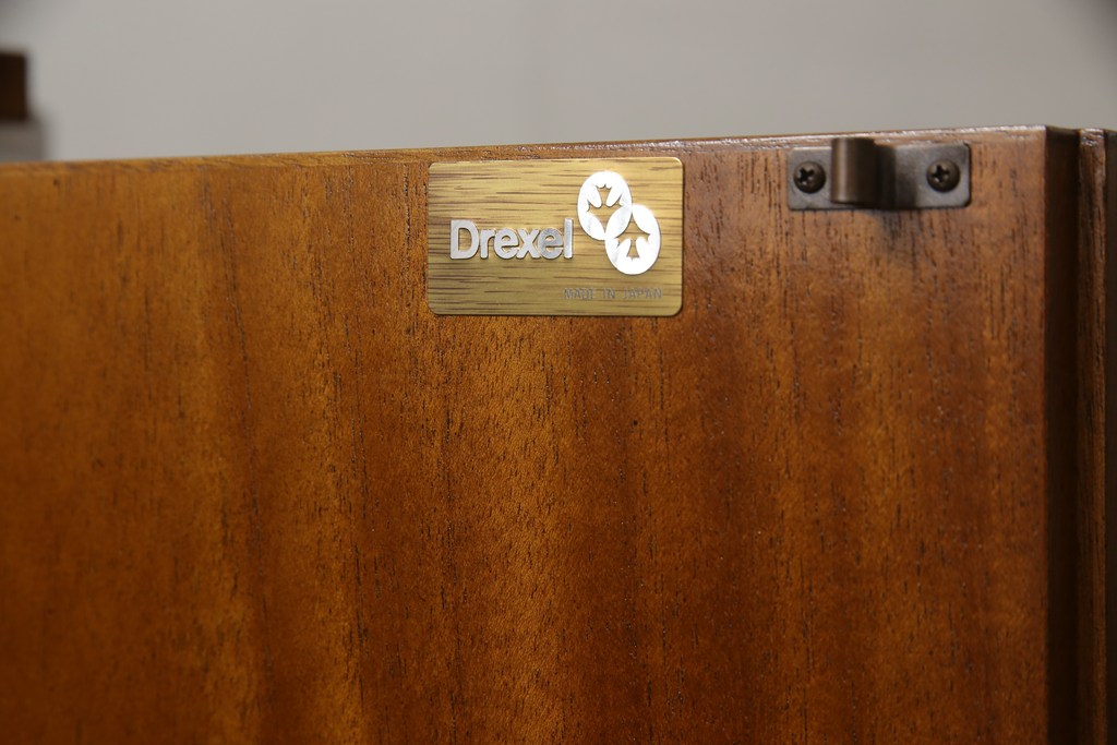 中古　美品　マホガニー材　DREXEL HERITAGE(ドレクセルヘリテジ)　FRANCESCA(フランチェスカ)シリーズ　クリデンザ(クレデンザ、収納棚、キャビネット、サイドボード)(定価約90万円)(R-055524)