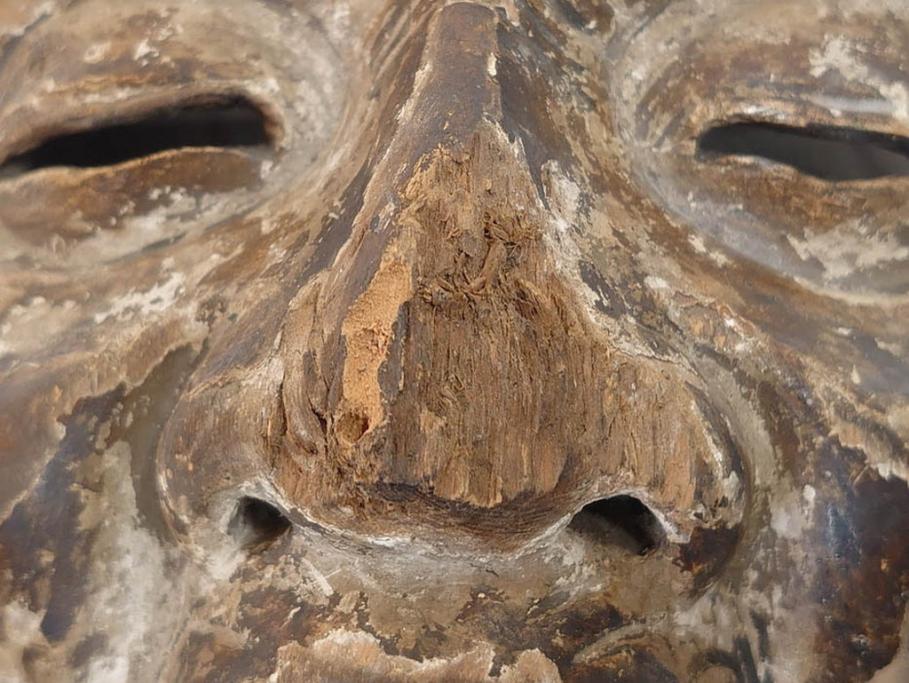 時代物　木製　般若　男面　それぞれ違った表情が魅力的なお面3個セット(神楽面、能面、古面、木彫)(R-073103)