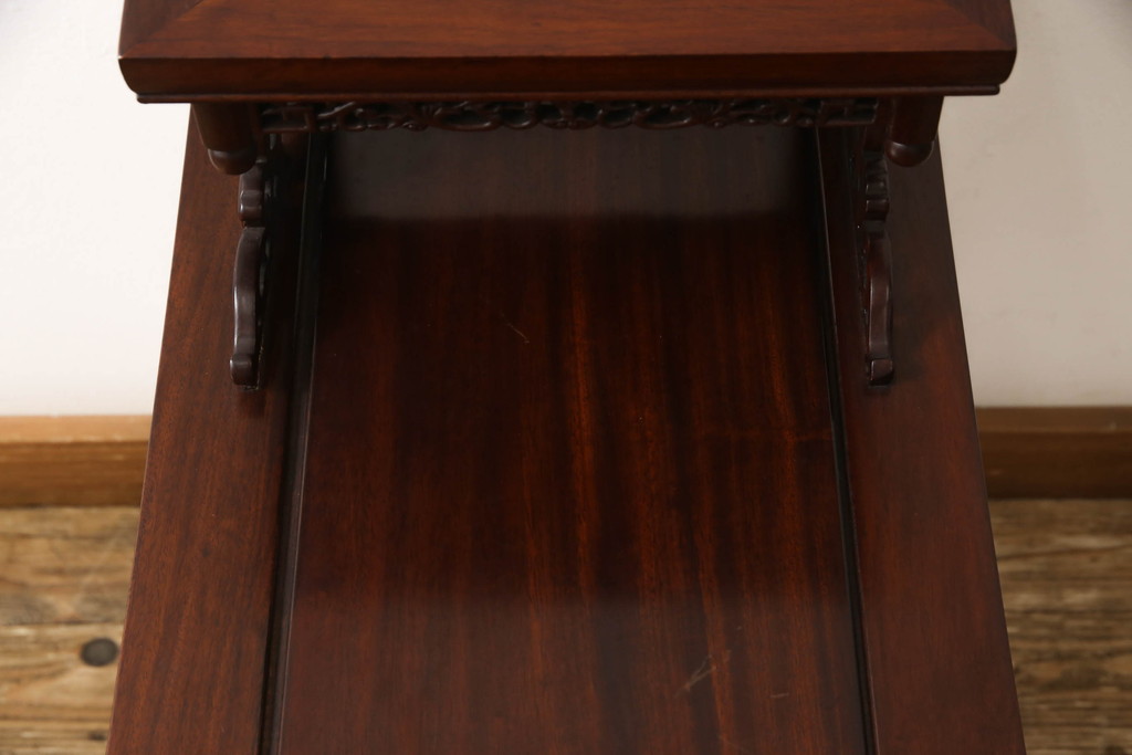 アジアンビンテージ　花梨(カリン)材　竜の彫刻が美しい唐木材製のサイドテーブル(カフェテーブル、コーヒーテーブル、花台、飾り台、ヴィンテージ)(R-064878)