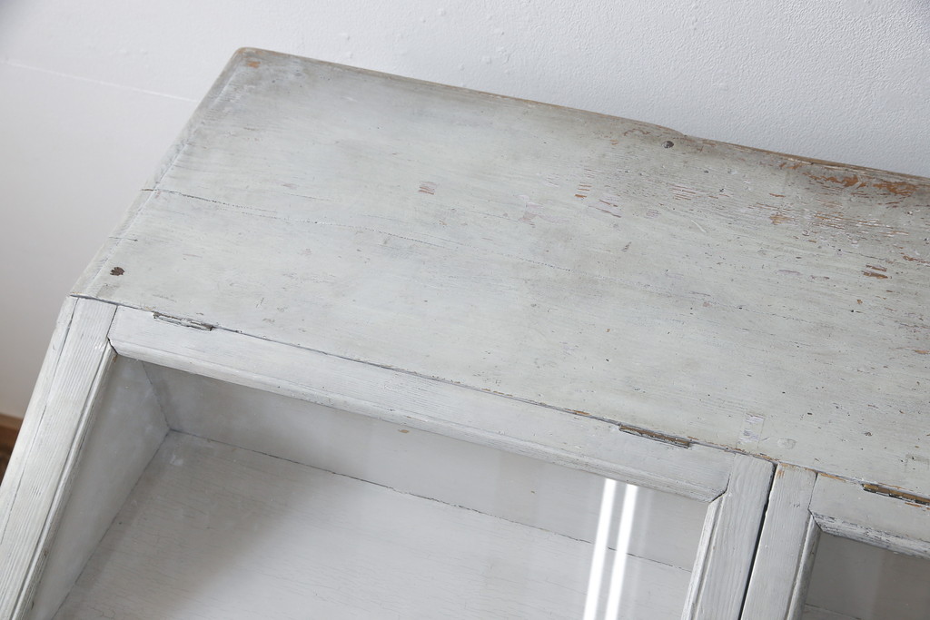 希少なデザイン!　フランスアンティーク　パイン材　カウンターテーブル式のショーケース(ガラスケース、飾り棚、陳列棚)(R-054568)