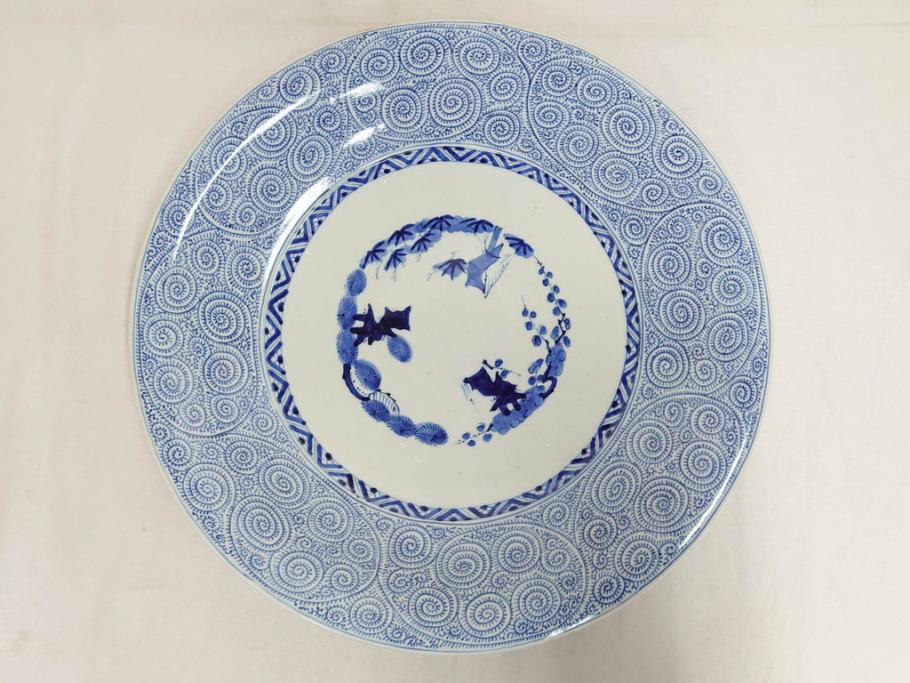 太明成化年製　古伊万里　染付　蛸唐草文　松竹梅図　1尺5寸皿　約46cm　繊細な美しい絵付けに魅了される大皿(一尺五寸、和食器、和皿)(R-073179)