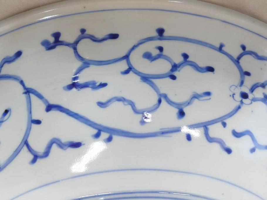 太明成化年製　古伊万里　染付　蛸唐草文　松竹梅図　1尺5寸皿　約46cm　繊細な美しい絵付けに魅了される大皿(一尺五寸、和食器、和皿)(R-073179)