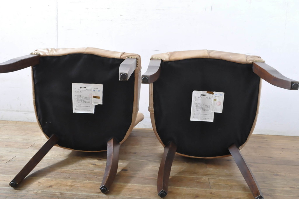 中古　美品　ハロ(HALO)　アスプルンド(ASPLUND)取り扱い　CHESTER CHAIR(チェスターチェア)　柔らかな色合いでインテリアに取り入れやすいチェア2脚セット(ダイニングチェア、椅子、イス)(R-065175)