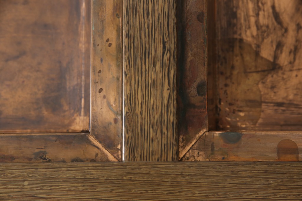 中古　最高級品　鉄刀木(タガヤサン)無垢材　重硬で緻密な質感が魅力的な関西火鉢(ローテーブル、長火鉢、リビングテーブル、木製火鉢、囲炉裏、座卓)(R-053603)