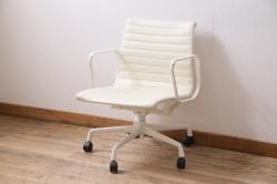 【買取】Hermanmiller(ハーマンミラー社)　イームズアルミナムグループのマネジメントチェアを買取ました。(定価約31万円)