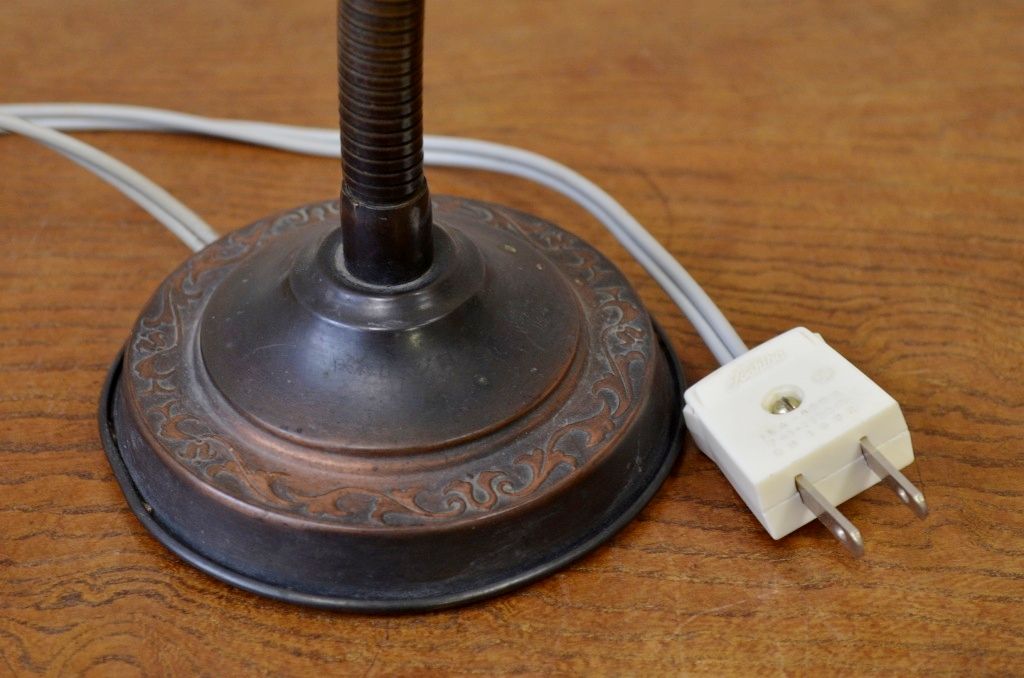 高級品!味のあるアンティークデスクスタンド