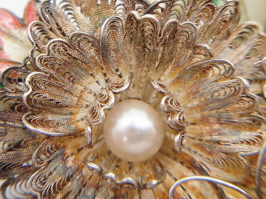 希少　アンティーク　金工　舞妓用　パール(真珠)　鮮やかな蝶と繊細な花の細工が目を引く豪華な帯留(ぽっちり、帯留め、着物道具、和装小物、アクセサリー、ブローチ、ケース付き)(R-078991)