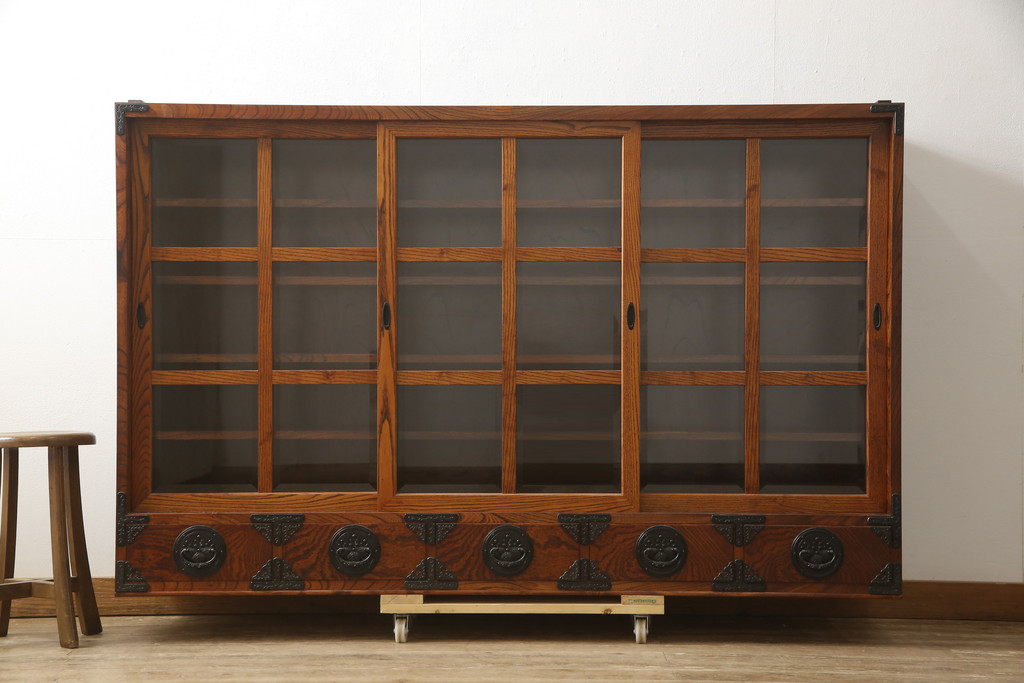 中古　美品　岩谷堂箪笥　収納力抜群! 上質な和の空間づくりに取り入れたい水屋箪笥サイドボード(キャビネット、食器棚、戸棚、収納棚)(R-059764)