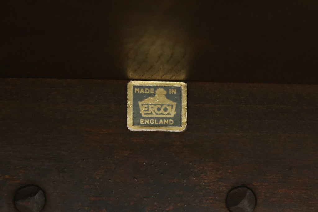 イギリスビンテージ　ERCOL(アーコール)　クラシカルな雰囲気漂うダイニングテーブル(4人掛け、6人掛け、食卓、作業台、ヴィンテージ、英国、北欧)(R-067244)