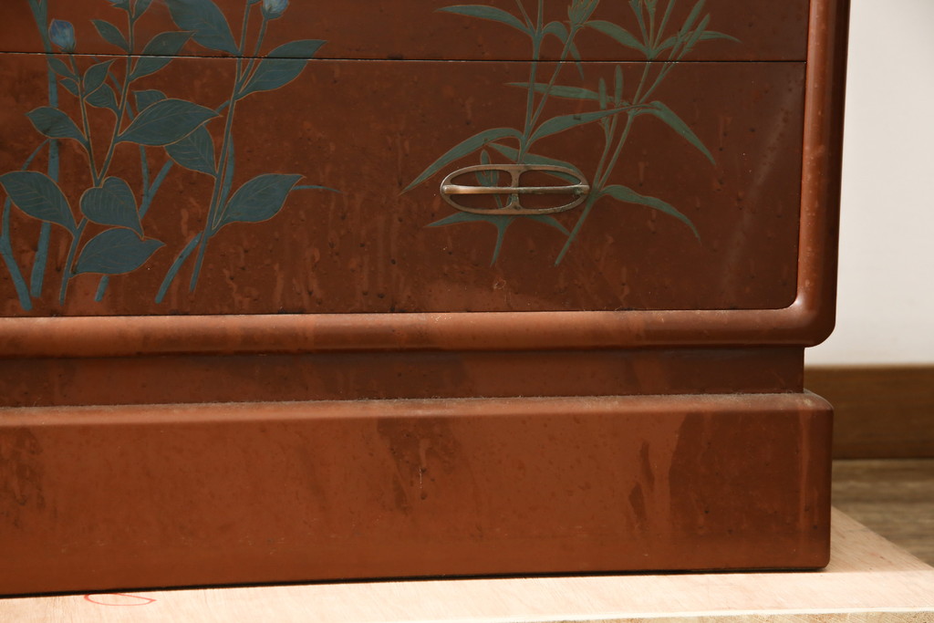 和製ビンテージ　最高級品　総漆塗り　漆絵入り　内部桐材　品のある雰囲気を醸し出すワードローブ(衣装タンス、収納棚、ヴィンテージ)(R-059709)
