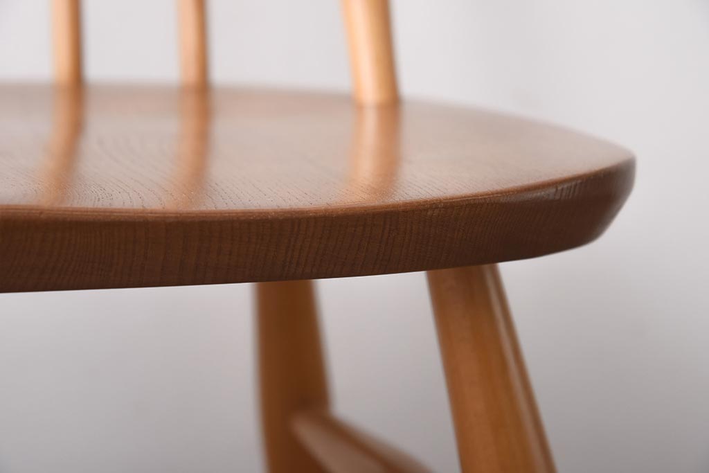 ヴィンテージ家具　イギリスビンテージ　ERCOL(アーコール)　木の温もり溢れるクエーカーチェア(椅子)(2)