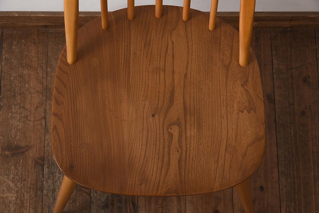 ヴィンテージ家具　イギリスビンテージ　ERCOL(アーコール)　木の温もり溢れるクエーカーチェア(椅子)