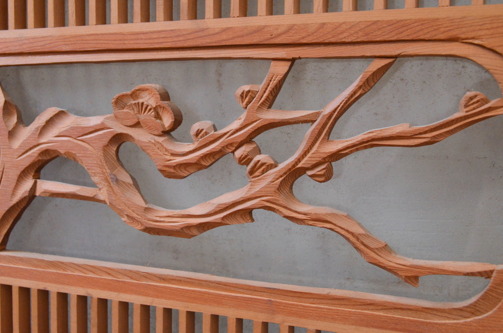 アンティーク建具　片面ガラス入り　格子と松竹梅の彫刻が素敵な欄間2枚セット(明かり取り、明り取り)(R-071564)