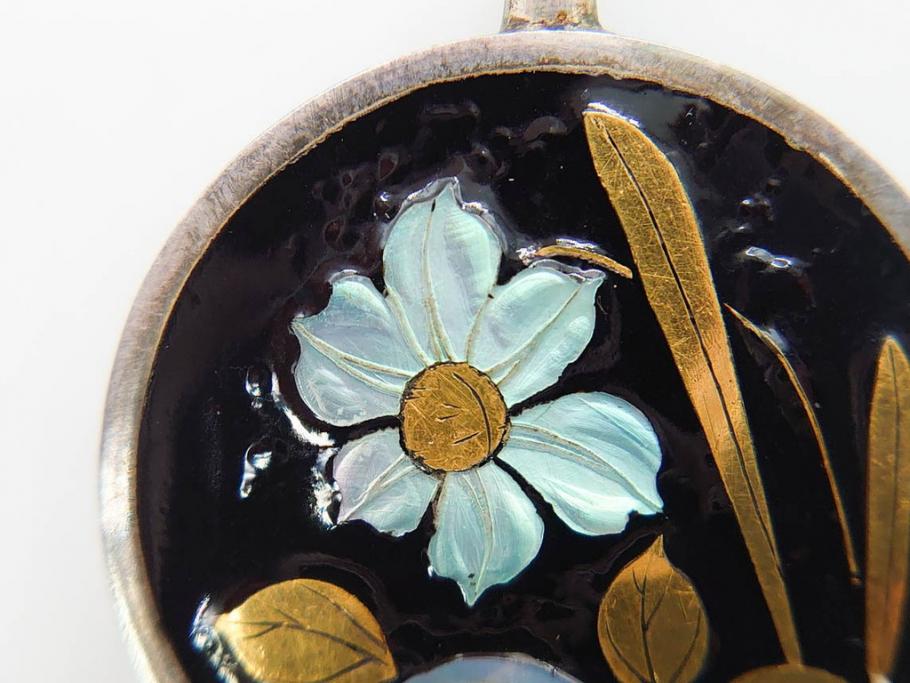 アンティーク　金蒔絵　螺鈿　紅水晶(ローズクォーツ)　テイストの違う花のデザインが楽しめる簪2本セット(花、フラワー、かんざし、和装小物、髪飾り、アクセサリー)(R-079002)