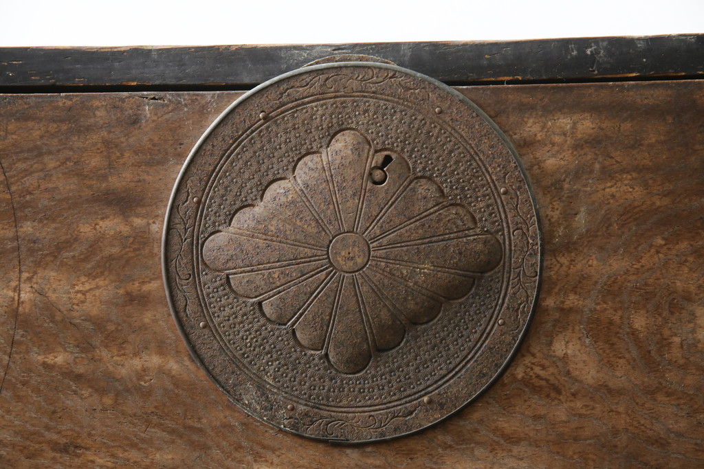 和製アンティーク　上杢!!　前面欅(ケヤキ)材　金具遣いが上品で風情のある相馬箪笥ローボード(仙台箪笥、時代箪笥、和たんす、衣装箪笥、引き出し、サイドボード、テレビ台、サイドチェスト)(R-078867)
