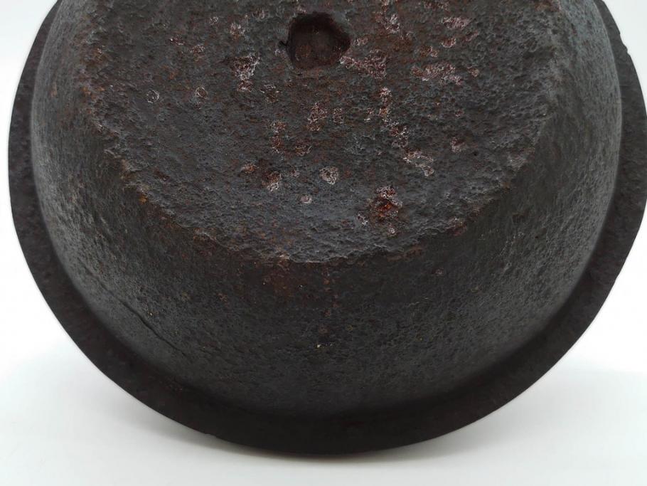 時代物　加藤忠三郎　紫金堂　平丸　年月を経た味わい漂う鉄瓶(湯沸、湯瓶、茶道具、茶器、共箱付き)(R-078773)