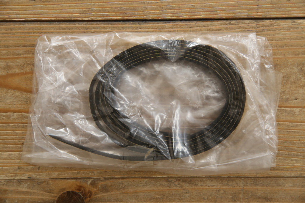 中古　美品　牛本革　ノルウェー　Hjellegjerde(イエリアーダ社)　ノーザンコンフォート　優雅なくつろぎの時間におすすめのリクライニングチェア&オットマン(定価約30万円)(椅子、アームチェア、フットスツール)(エコーネス、EKORNES、ストレスレスチェア)(R-057963)