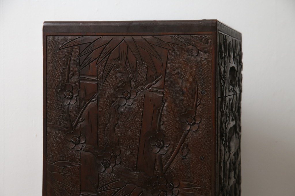 中古　美品　伝統工芸　日光彫り　細部まで施された彫りが美しい小引き出し(卓上収納、小物収納)(R-069061)