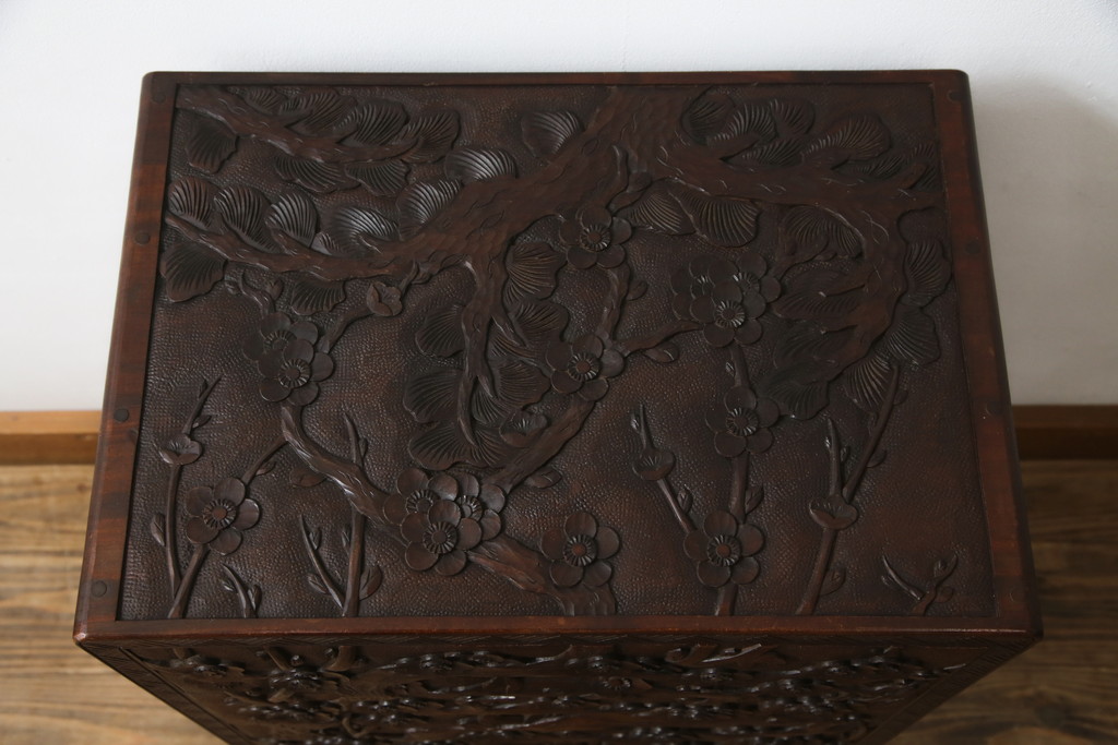 中古　美品　伝統工芸　日光彫り　細部まで施された彫りが美しい小引き出し(卓上収納、小物収納)(R-069061)