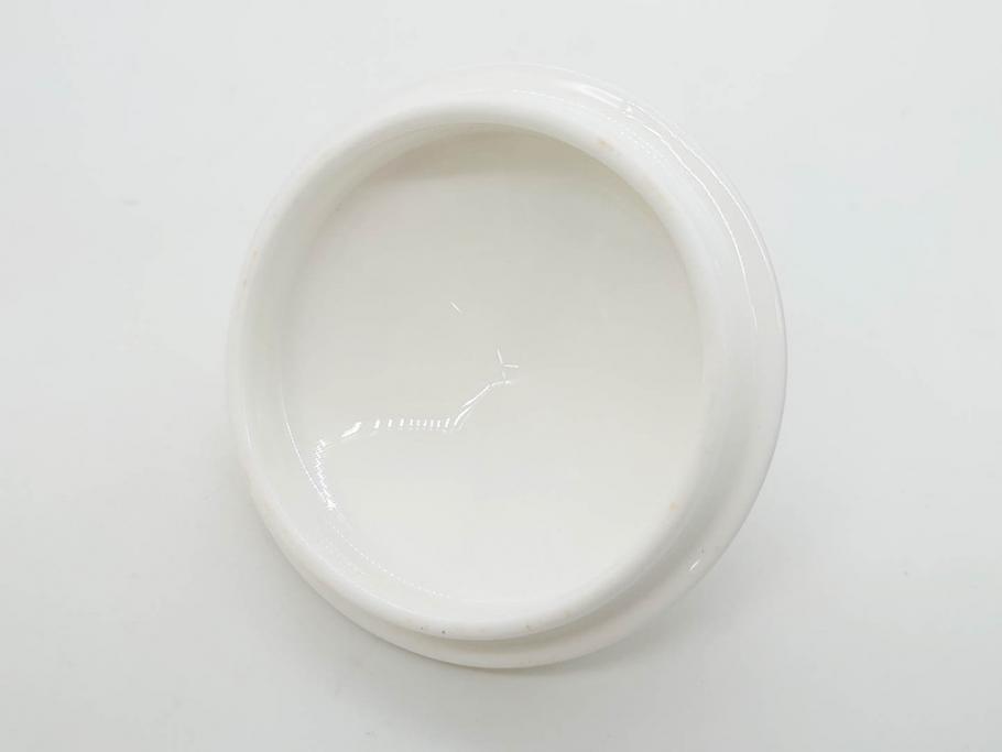 イギリス　WEDGWOOD(ウェッジウッド)　WILD STRAWBERRY(ワイルド ストロベリー)　R4406　苺のデザインが可愛らしいシュガーポット&クリーマー2点セット(イチゴ、いちご、ミルクジャー、ミルクポット、ボンボン入れ、洋食器、金彩、白磁、ボーンチャイナ、英国)(R-079003)