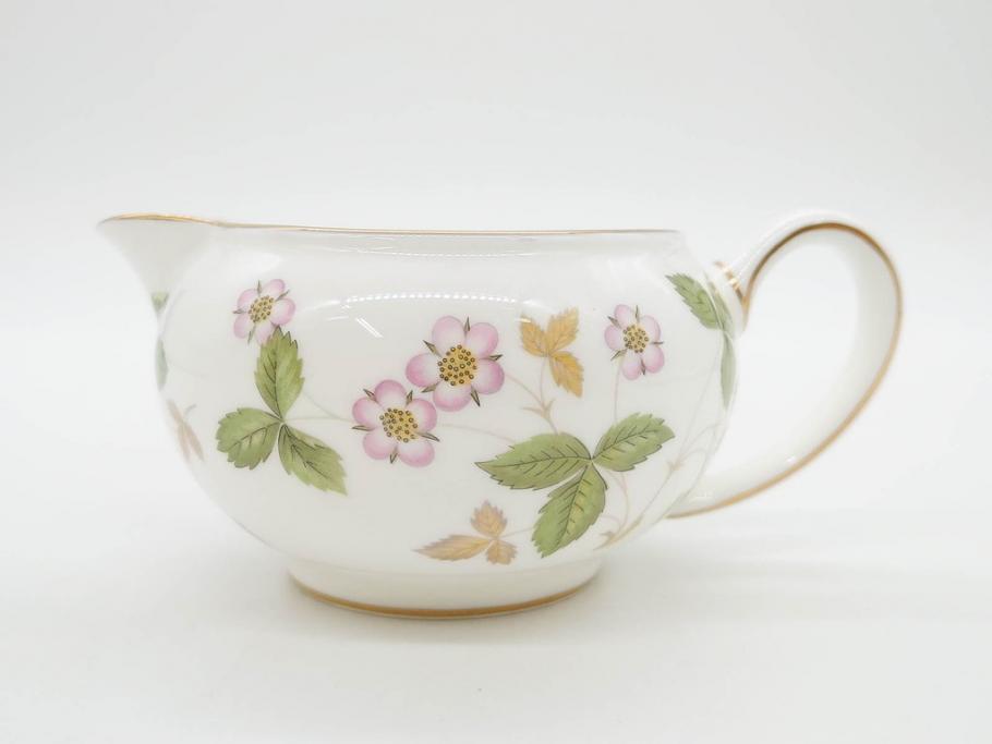 イギリス　WEDGWOOD(ウェッジウッド)　WILD STRAWBERRY(ワイルド ストロベリー)　R4406　苺のデザインが可愛らしいシュガーポット&クリーマー2点セット(イチゴ、いちご、ミルクジャー、ミルクポット、ボンボン入れ、洋食器、金彩、白磁、ボーンチャイナ、英国)(R-079003)
