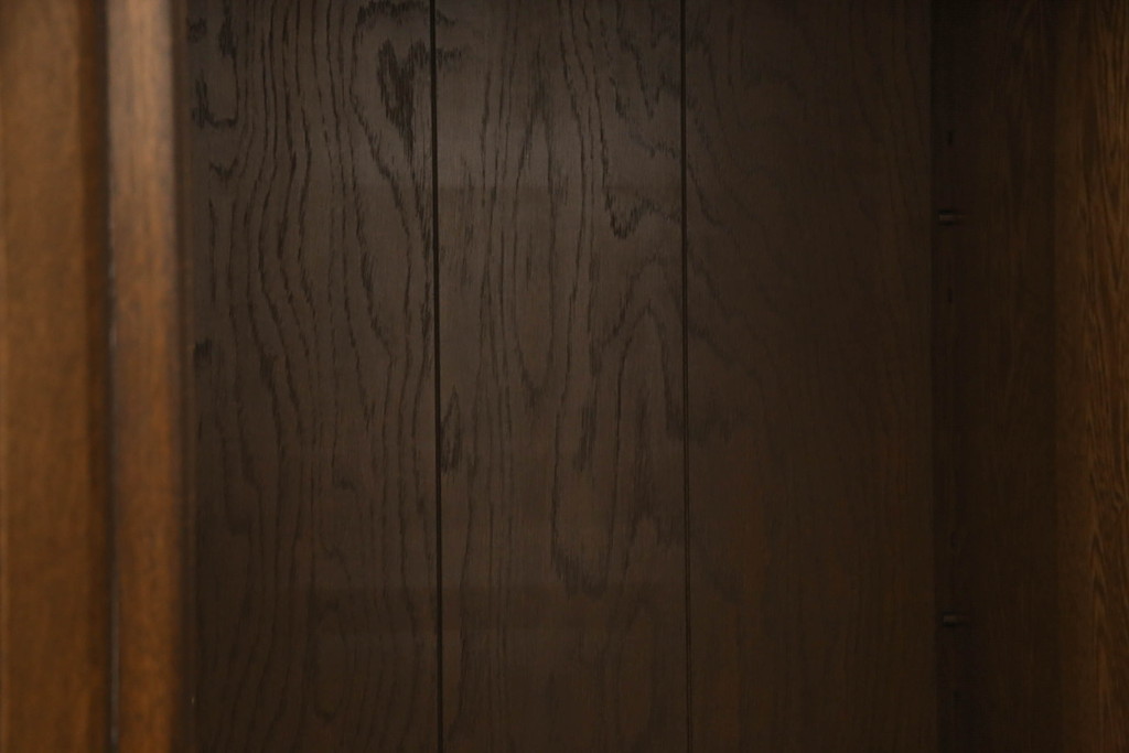 中古　美品　横浜クラシック家具　ノックオンウッド(knockonwood)　Hand Made　上品なデザインが美しいサイドボード(定価約68万円)(戸棚、収納棚、キャビネット)(R-055599)