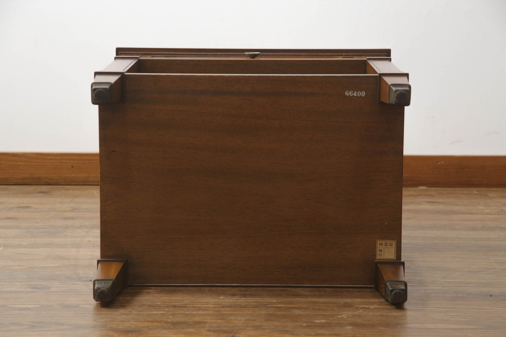 中古　DREXEL HERITAGE(ドレクセルヘリテイジ)　品のある佇まいが美しいサイドテーブル(電話台、飾り台、ナイトテーブル、コンソールテーブル)(R-069514)