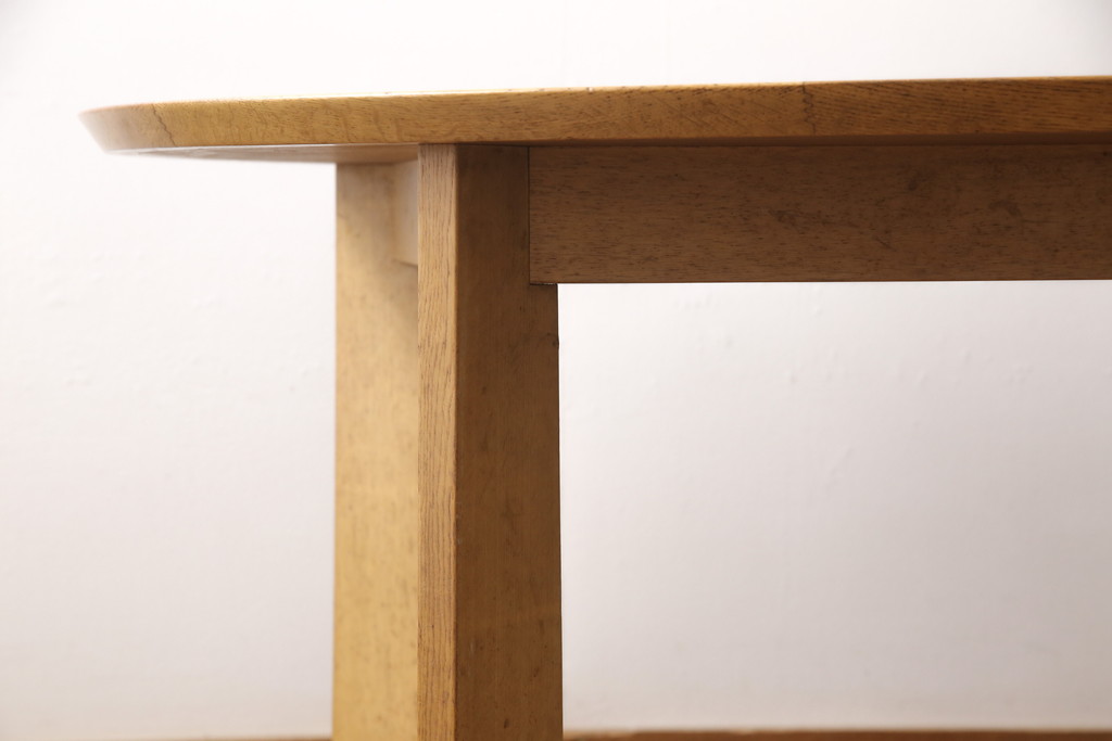 和製ビンテージ　シンプルなデザインで取り入れやすい、ナチュラルモダンな空間づくりに活躍するダイニングテーブル(2人掛け、4人掛け、ヴィンテージ)(R-056232)