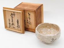 大正期　加藤春二　好五宝茶碗　約13cm　4.1寸　素朴で優しい味わいを感じる抹茶碗(葵窯、円能斎書付き、家元花押、瀬戸、茶道具、茶陶、和食器、共布、共箱付き、四寸一分)(R-079012)