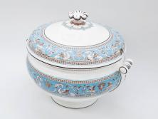 イギリス　WEDGWOOD(ウェッジウッド)　FLORENTINE TURQUOISE(フロレンティーン ターコイズ)　クラシックなデザインの気品あふれるチュリーン(グロテスク文様、フルーツ、果物、チューリン、スープボウル、ふかひれ皿、ポット、蓋付き、洋食器、英国)(R-079013)