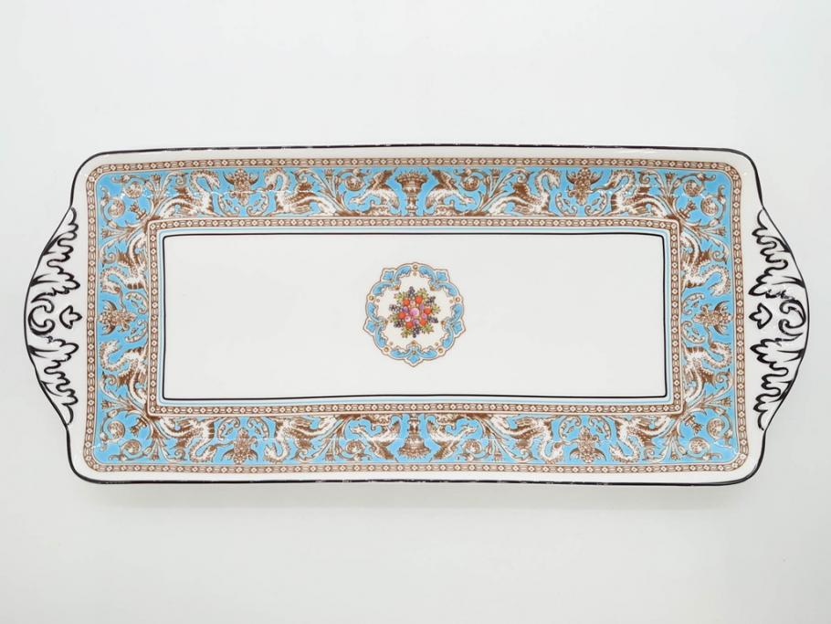 イギリス　WEDGWOOD(ウェッジウッド)　FLORENTINE TURQUOISE(フロレンティーン ターコイズ)　重厚感のあるデザインが魅力のオーバルプレート・サンドイッチトレー2枚セット(グロテスク文様、フルーツ、果物、お盆、トレイ、皿、スクエアプレート、洋食器、英国)(R-079014)