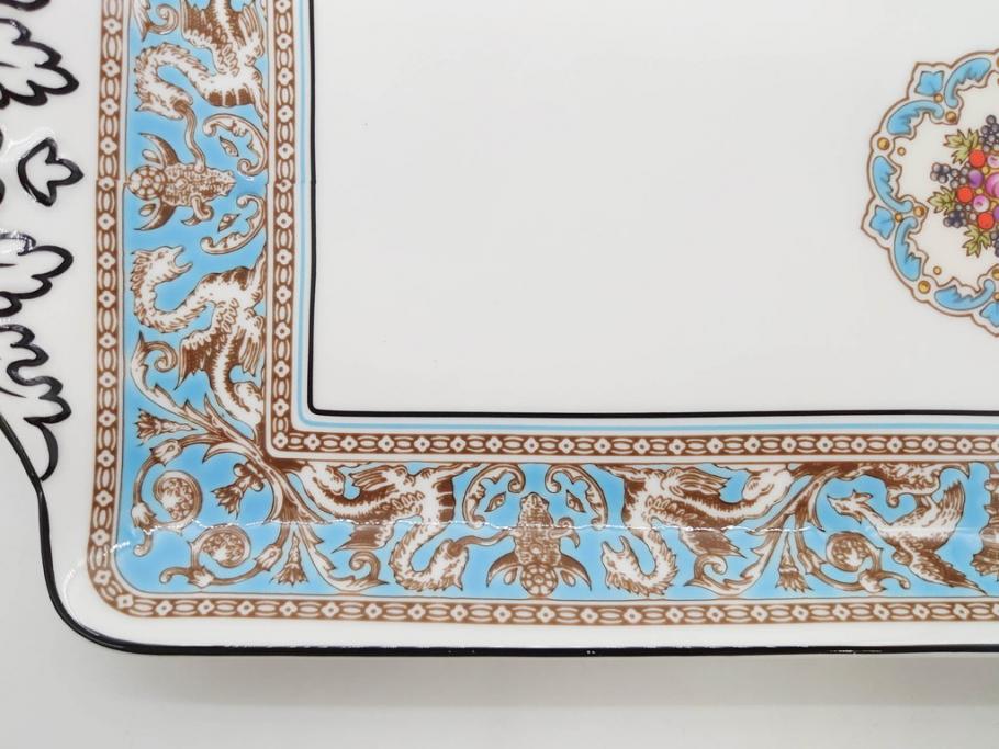 イギリス　WEDGWOOD(ウェッジウッド)　FLORENTINE TURQUOISE(フロレンティーン ターコイズ)　重厚感のあるデザインが魅力のオーバルプレート・サンドイッチトレー2枚セット(グロテスク文様、フルーツ、果物、お盆、トレイ、皿、スクエアプレート、洋食器、英国)(R-079014)