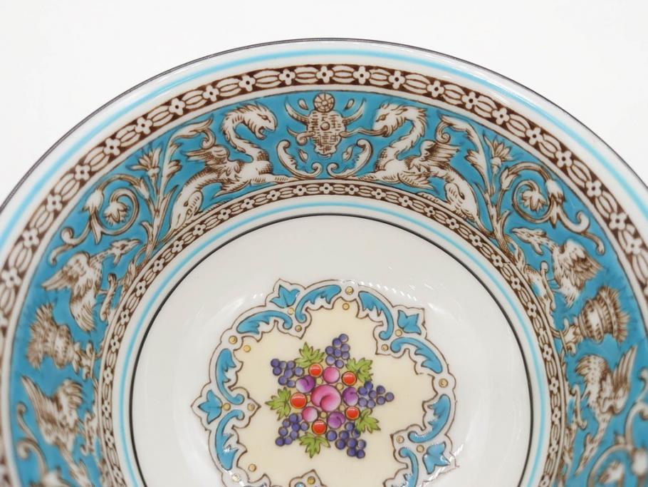 イギリス　WEDGWOOD(ウェッジウッド)　FLORENTINE TURQUOISE(フロレンティーン ターコイズ)　優雅な一時を過ごせるトリオセット2客&カップ&ソーサー1客セット(グロテスク文様、フルーツ、果物、C&S、プレート、皿、洋食器、英国)(R-079016)