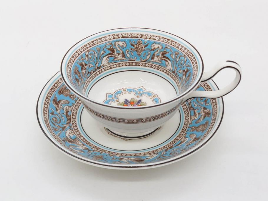 イギリス　WEDGWOOD(ウェッジウッド)　FLORENTINE TURQUOISE(フロレンティーン ターコイズ)　優雅な一時を過ごせるトリオセット2客&カップ&ソーサー1客セット(グロテスク文様、フルーツ、果物、C&S、プレート、皿、洋食器、英国)(R-079016)