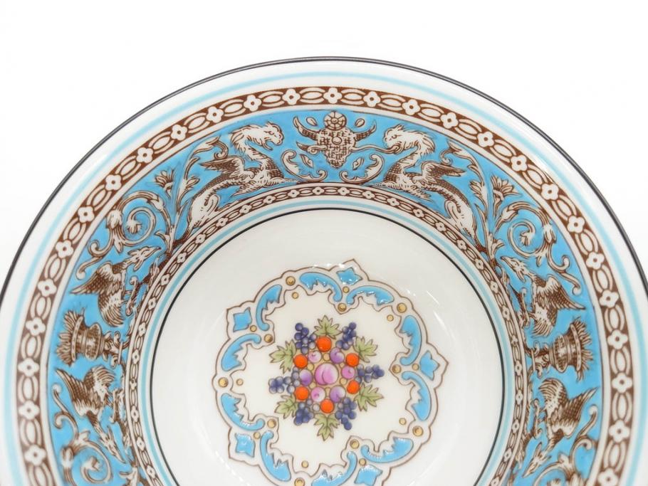 イギリス　WEDGWOOD(ウェッジウッド)　FLORENTINE TURQUOISE(フロレンティーン ターコイズ)　優雅な一時を過ごせるトリオセット2客&カップ&ソーサー1客セット(グロテスク文様、フルーツ、果物、C&S、プレート、皿、洋食器、英国)(R-079016)
