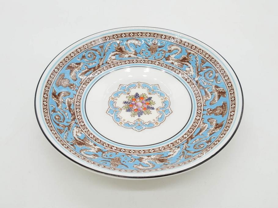 イギリス　WEDGWOOD(ウェッジウッド)　FLORENTINE TURQUOISE(フロレンティーン ターコイズ)　優雅な一時を過ごせるトリオセット2客&カップ&ソーサー1客セット(グロテスク文様、フルーツ、果物、C&S、プレート、皿、洋食器、英国)(R-079016)