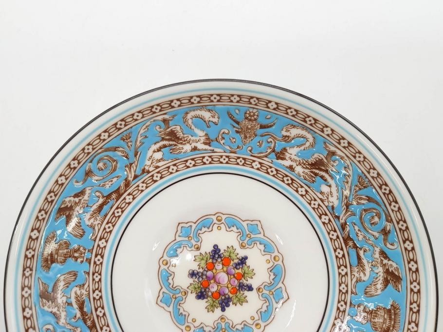 イギリス　WEDGWOOD(ウェッジウッド)　FLORENTINE TURQUOISE(フロレンティーン ターコイズ)　優雅な一時を過ごせるトリオセット2客&カップ&ソーサー1客セット(グロテスク文様、フルーツ、果物、C&S、プレート、皿、洋食器、英国)(R-079016)