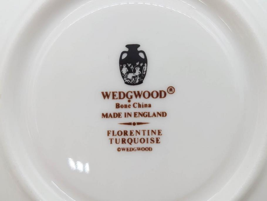 イギリス　WEDGWOOD(ウェッジウッド)　FLORENTINE TURQUOISE(フロレンティーン ターコイズ)　優雅な一時を過ごせるトリオセット2客&カップ&ソーサー1客セット(グロテスク文様、フルーツ、果物、C&S、プレート、皿、洋食器、英国)(R-079016)